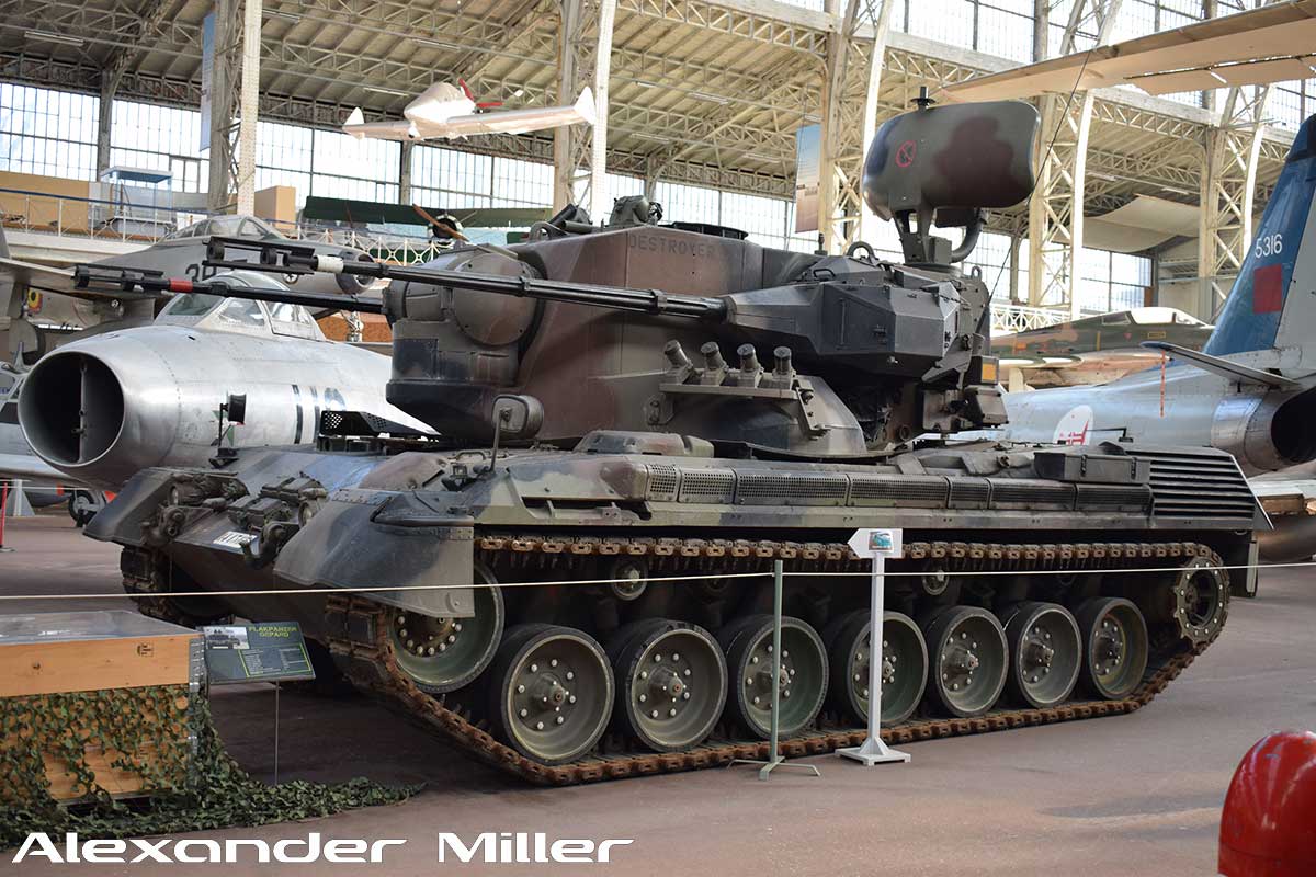 Flugabwehrkanonenpanzer Gepard B2 Walkaround