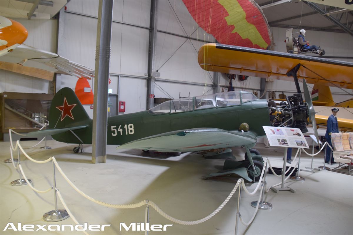 Yak-18 Walkaround (AM-00291)