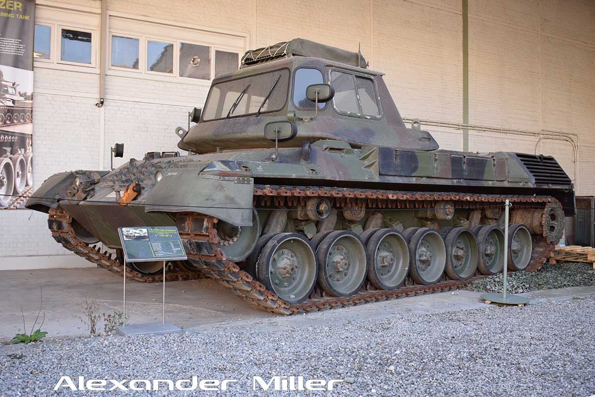 Leopard 1BE Fahrschulpanzer Walkaround (AM-00073)
