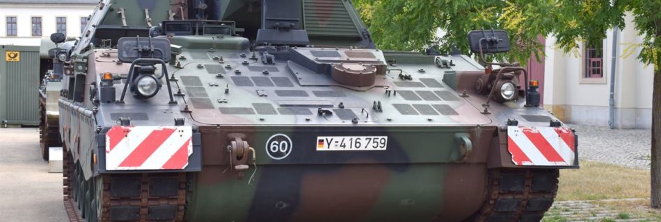 Panzerhaubitze 2000 (PzH 2000 A1) Walkaround (AM-00269)