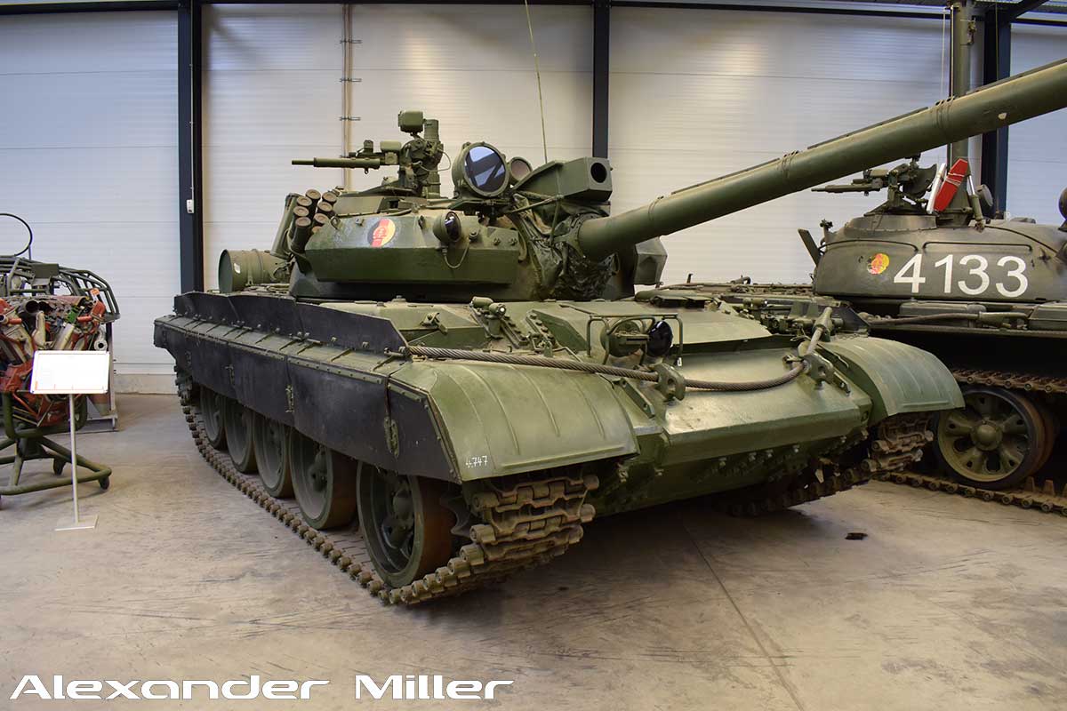 T-55AM2B (CZ) Walkaround (AM-00025)